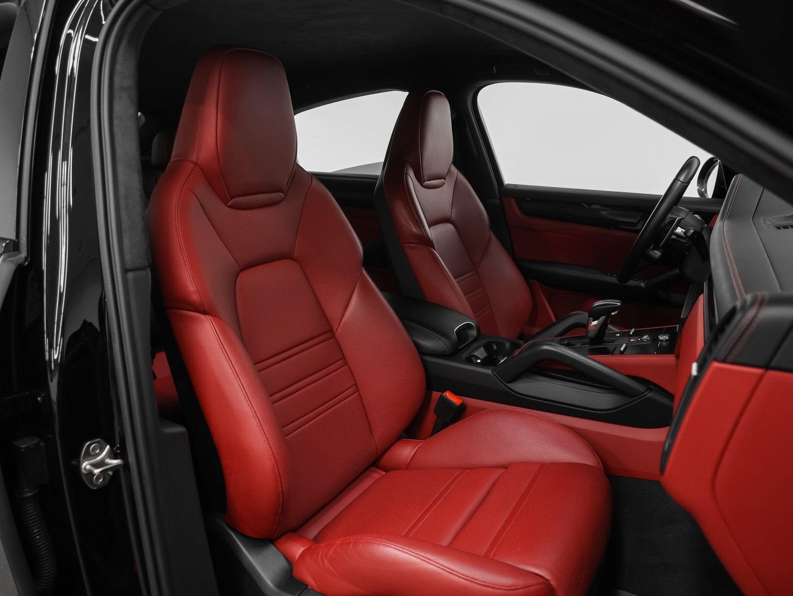 2023 Porsche Cayenne Coupe Turbo GT