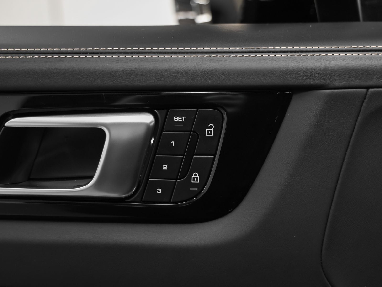 2022 Porsche Cayenne Cayenne Turbo GT (MY22)