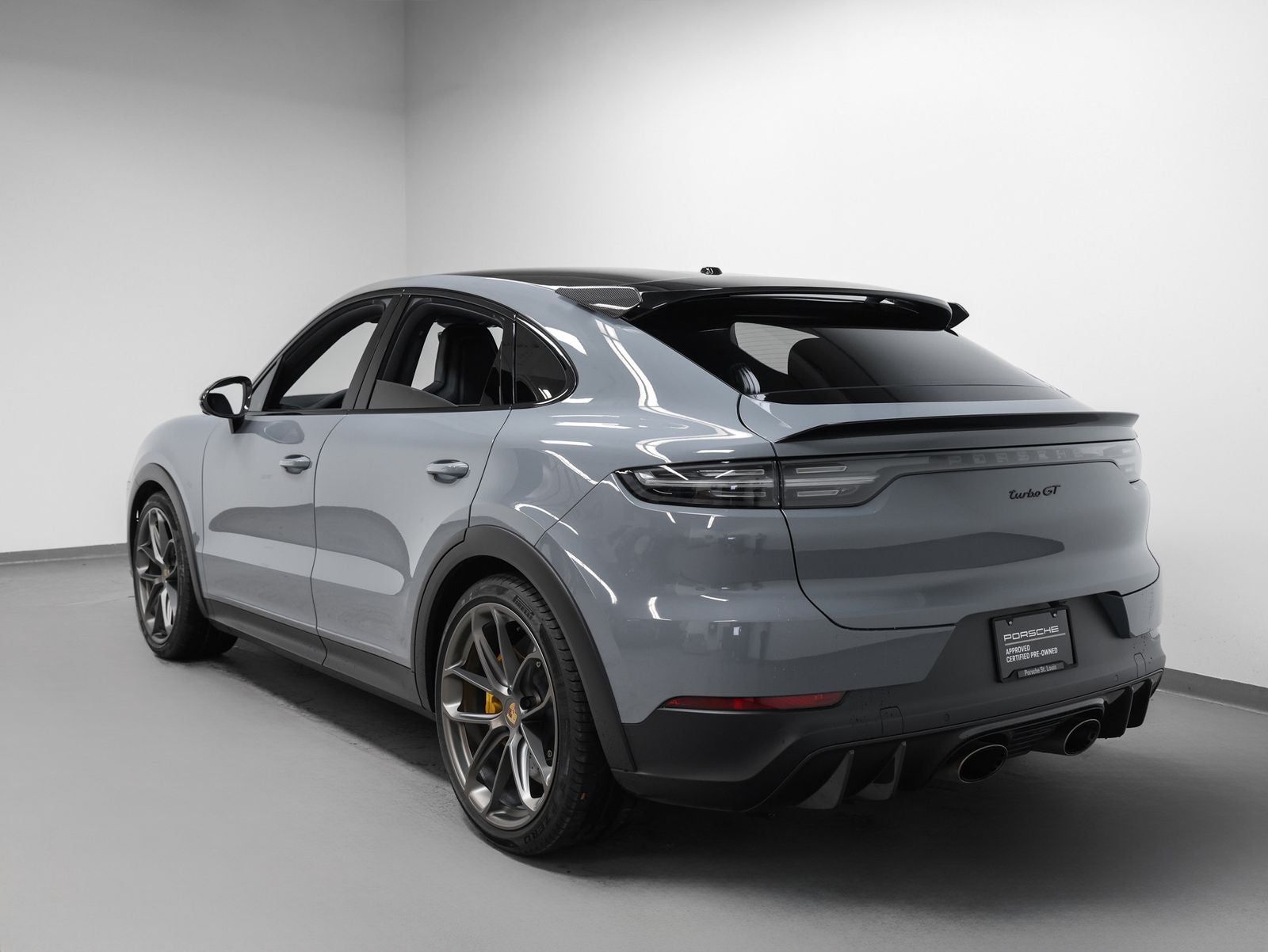 2023 Porsche Cayenne Turbo GT