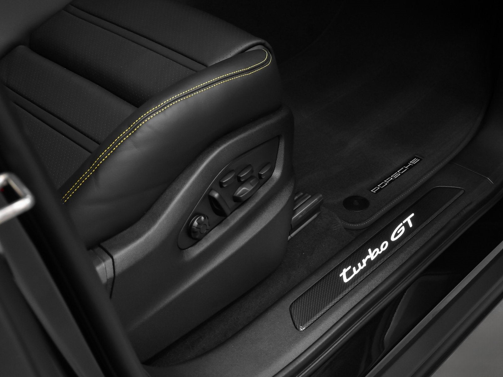 2026 Porsche Cayenne Cayenne Turbo GT