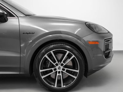 2025 Porsche Cayenne Cayenne Turbo E-Hybrid Coupe