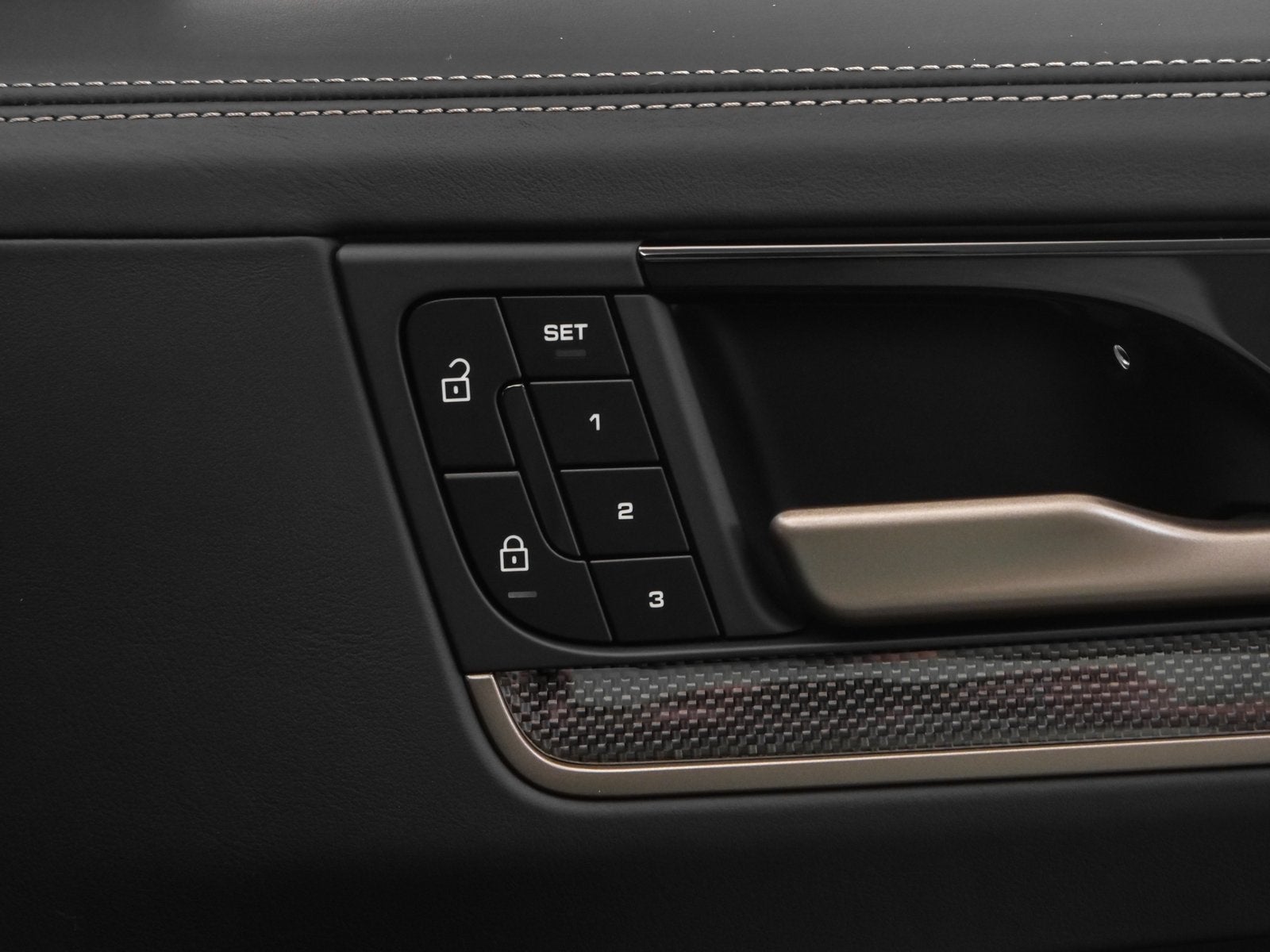 2025 Porsche Cayenne Turbo E-Hybrid