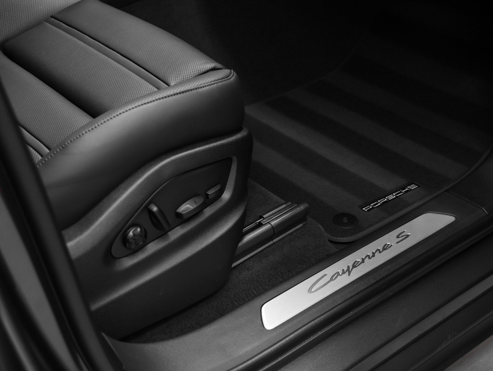 2026 Porsche Cayenne Cayenne S E-Hybrid Coupe