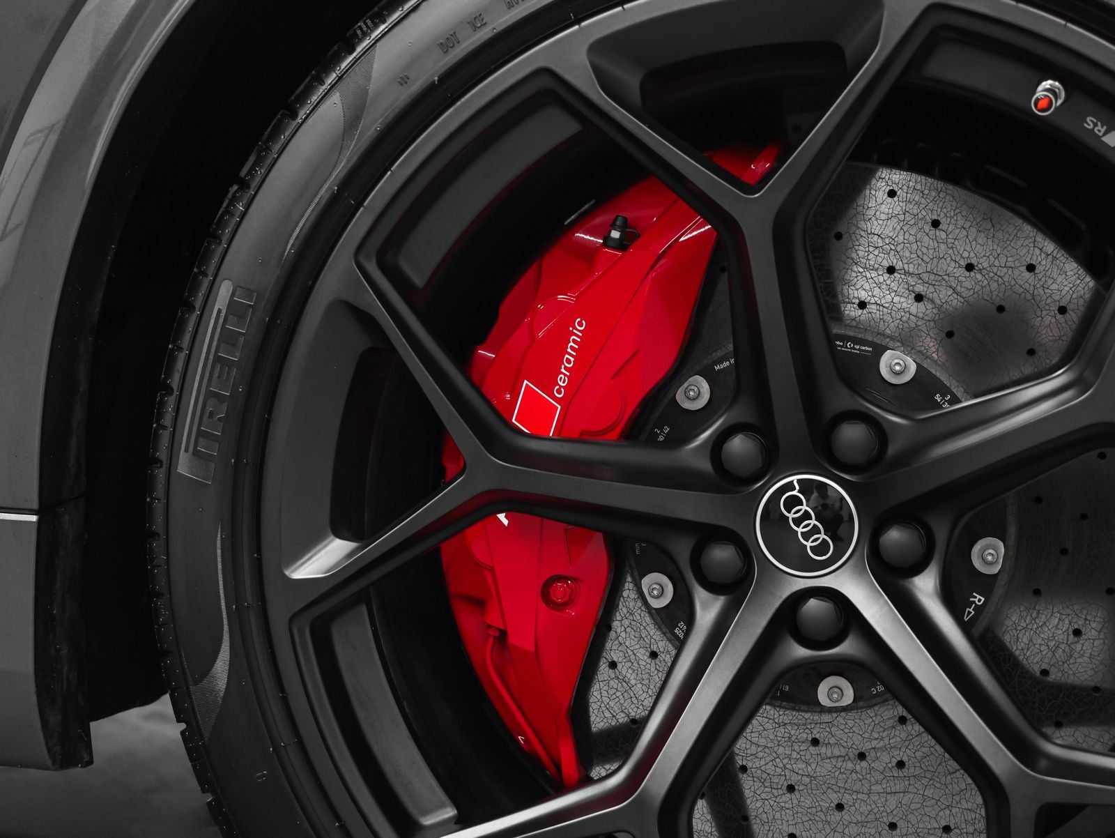 2025 Audi RS Q8 performance 4.0T quattro