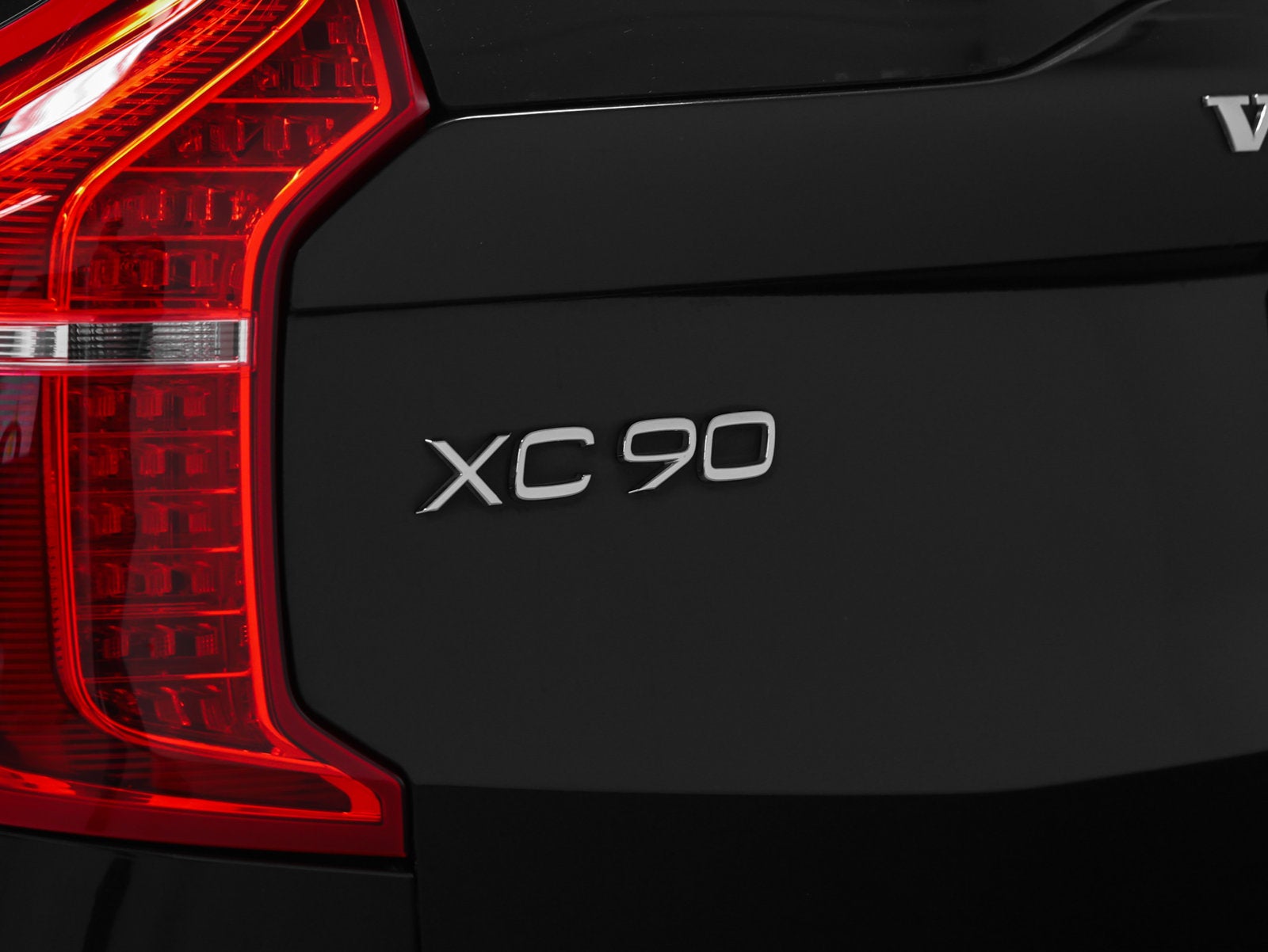 2018 Volvo XC90 T6 Momentum