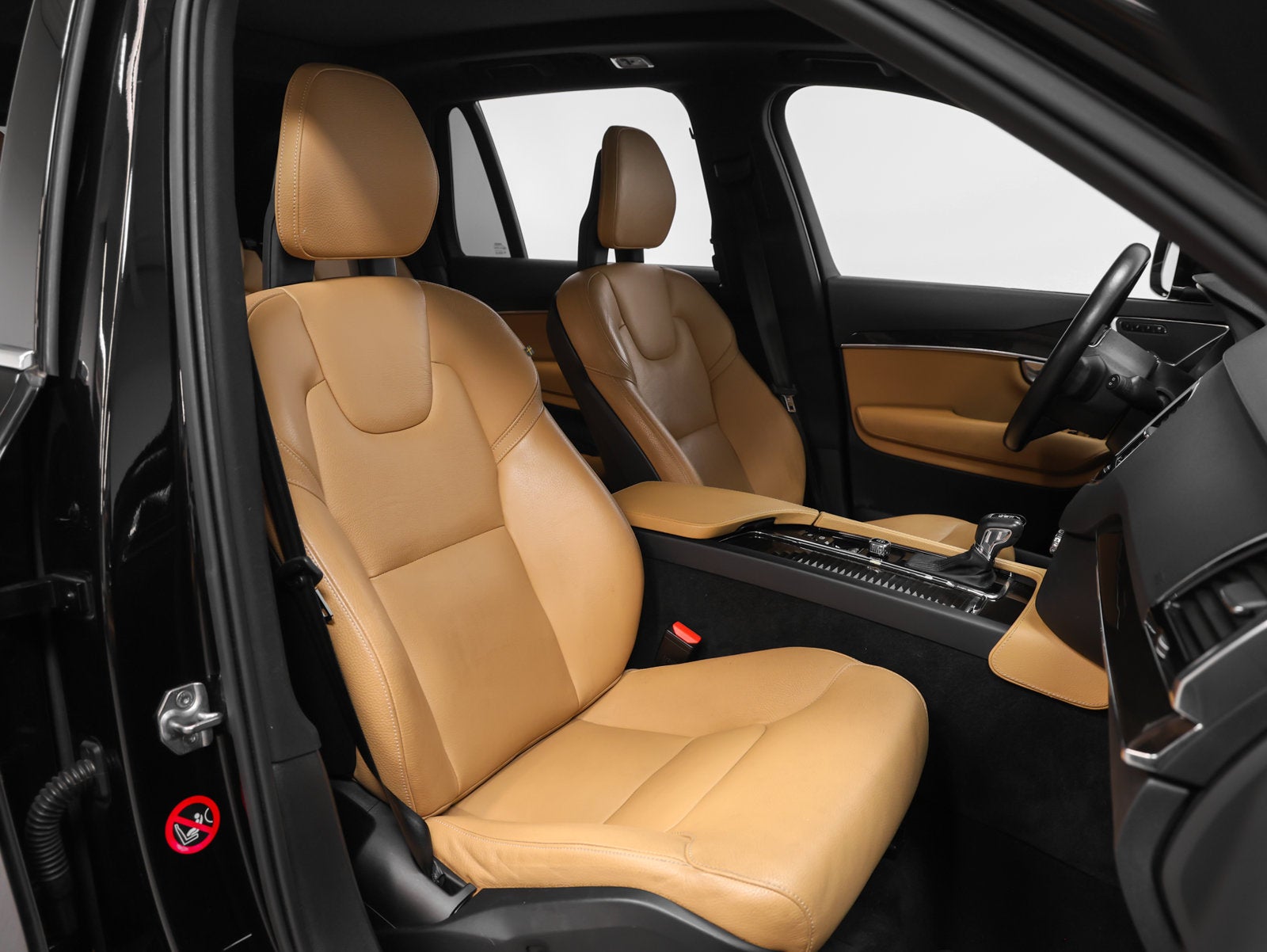 2018 Volvo XC90 T6 Momentum