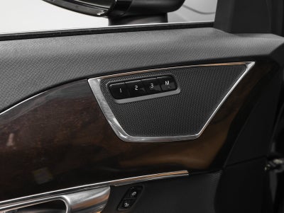 2018 Volvo XC90 T6 Momentum