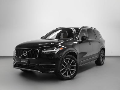 2018 Volvo XC90 T6 Momentum
