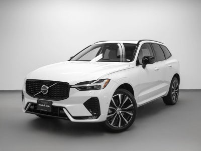 2025 Volvo XC60 B5 Plus