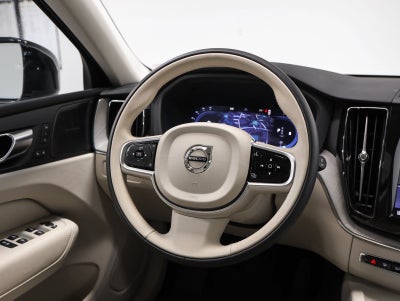 2025 Volvo XC60 B5 Plus