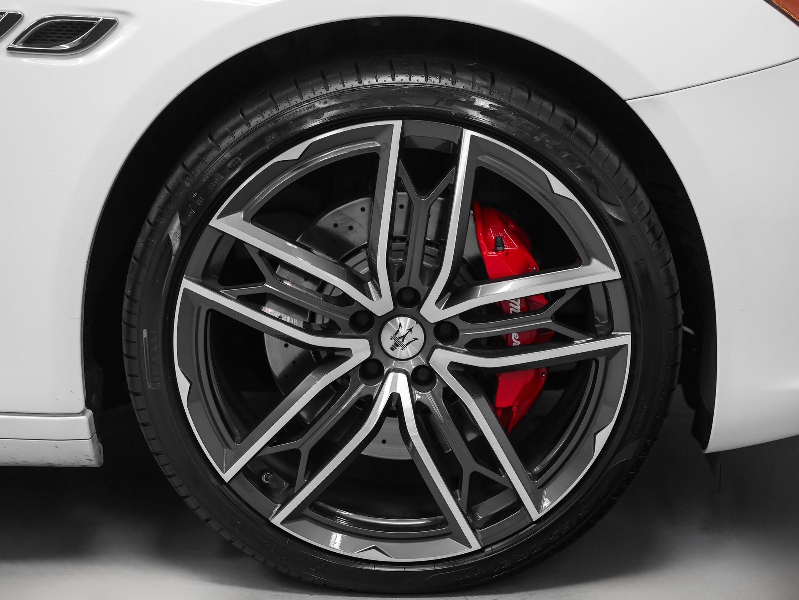 2023 Maserati Quattroporte Modena