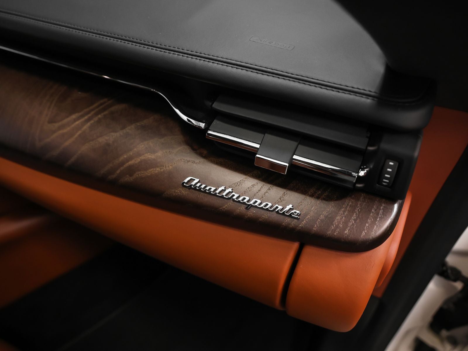 2023 Maserati Quattroporte Modena