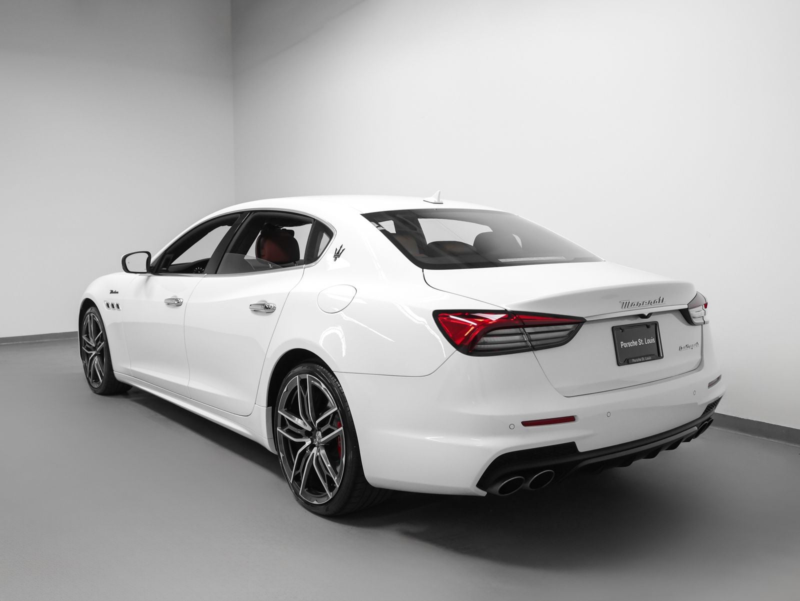 2023 Maserati Quattroporte Modena