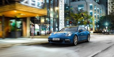 2018 Porsche Panamera 4 and 4 Executive in St. Louis MO