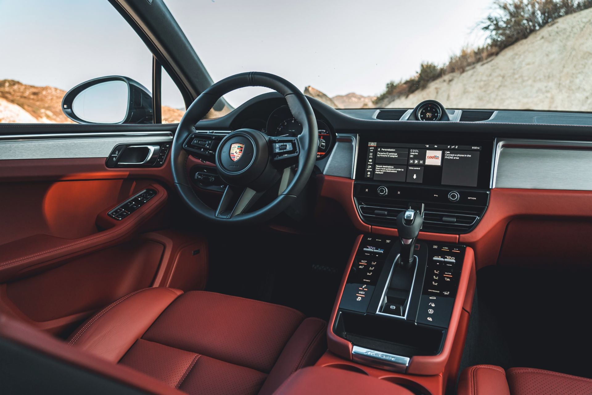 Porsche Macan 2023 Interior St. Louis MO