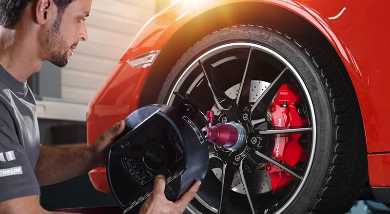 Porsche Tire Change St. Louis MO