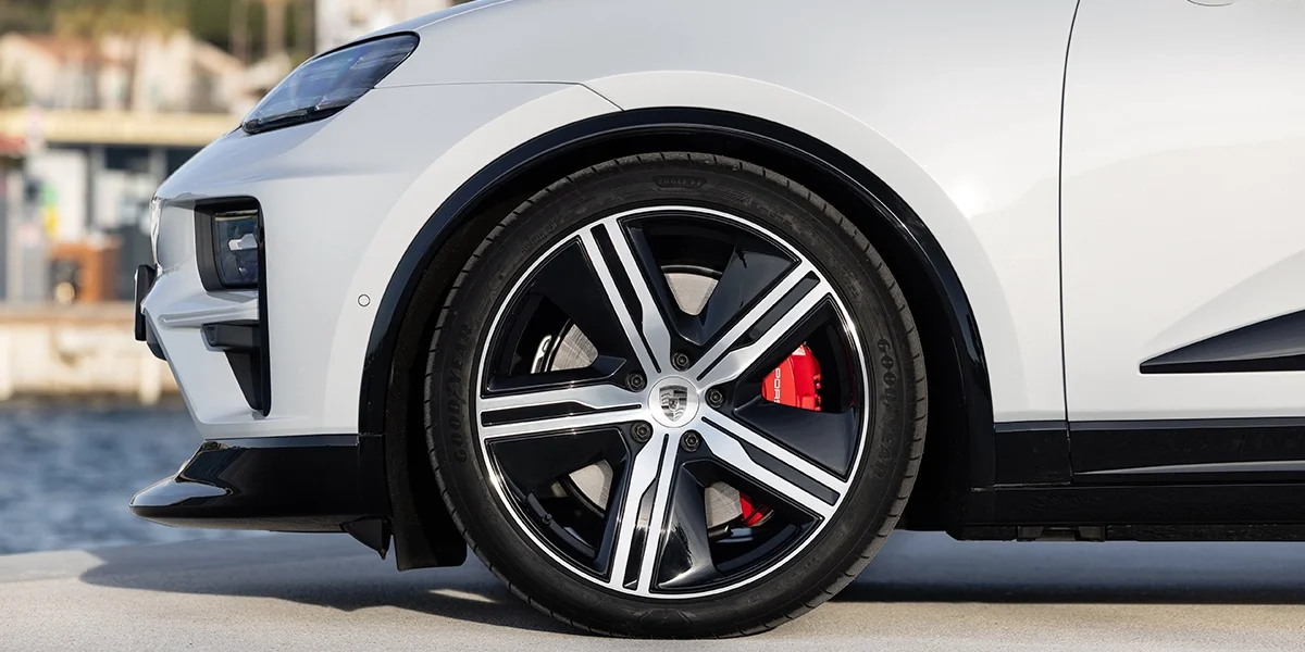 2025 Porsche Macan Turbo Electric